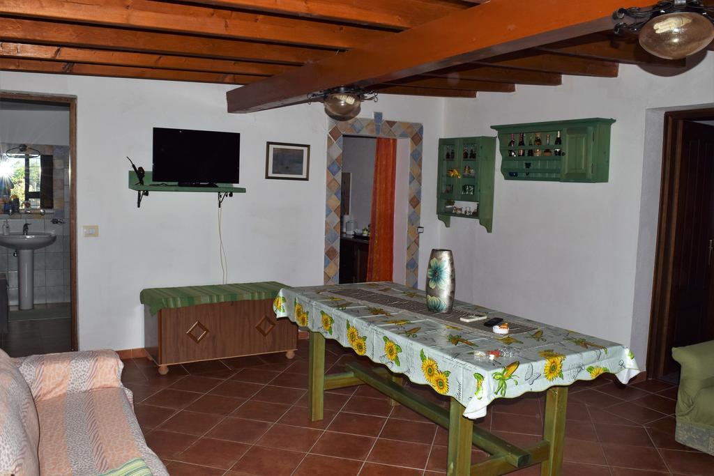 La Ginestra Guest House Orosei Ngoại thất bức ảnh